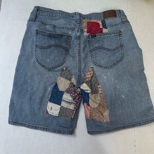 Vintage Lee jean shorts women’s Jorts high waist patched 34”